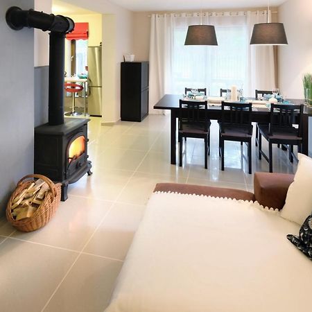Dom Kotik W Lukecinie Villa Bagian luar foto