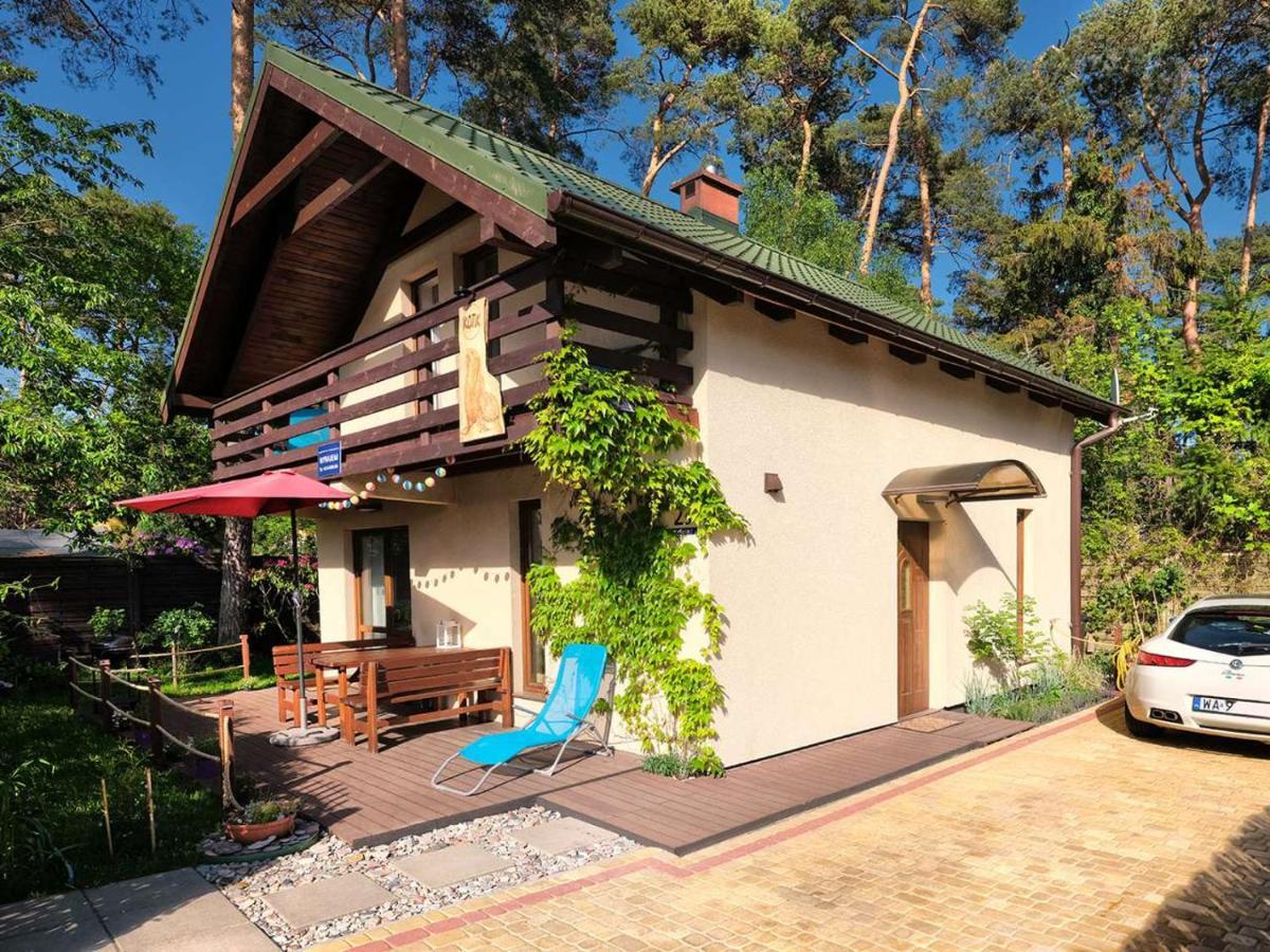 Dom Kotik W Lukecinie Villa Bagian luar foto